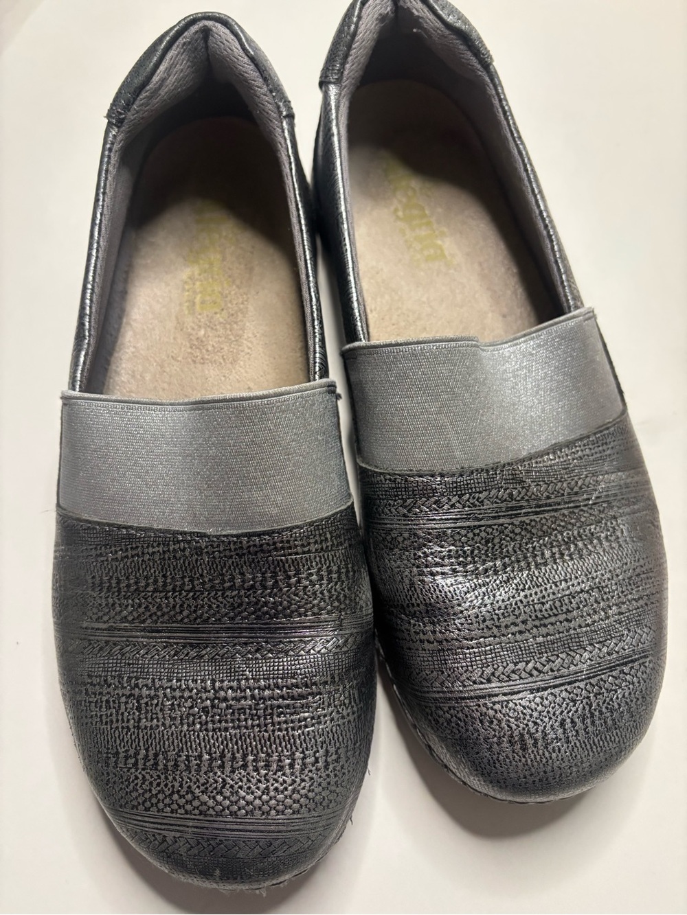 Algeria Glee Chain Mail Silver Leather Comfort Slip On Shoes Size 38 US 7.5-8